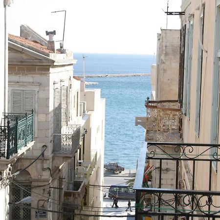 Ariadni Rooms & Apartments Ermoupoli Luaran gambar