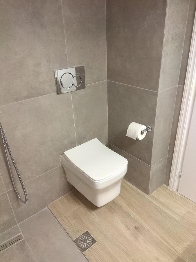 Ariadni Rooms & Apartments Ermoupoli Luaran gambar